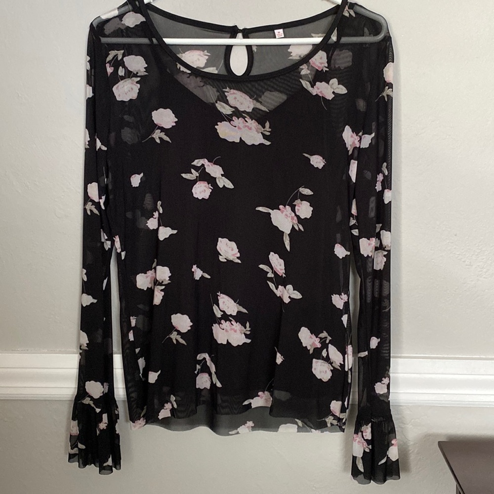 Candie’s sheer Black top/pink floral with attached cami in M